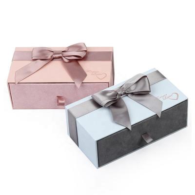 China Pink Blue Jewelry Packaging Box Bags Necklace And Earring Gift Box for sale