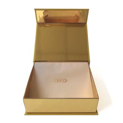 China Custom Printed Magnetic Gift Box Branded Product Box Metalic Golden Paper for sale