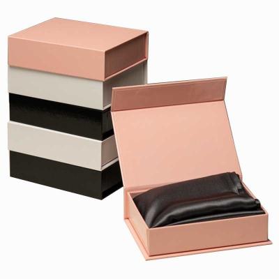 China High Glossy Pink Chipboard Magnetic Closure Gift Box for sale