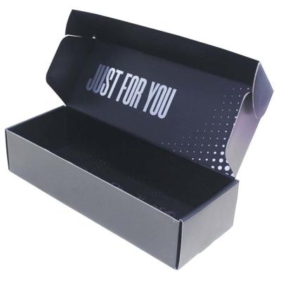 China Black Flat Cardboard Mailer Boxes Custom Silver Foil Stamping Surface for sale