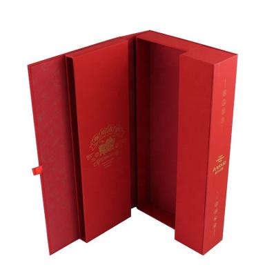 中国 赤いボール紙創造的な包装箱の注文のクリスマスのギフト用の箱 販売のため