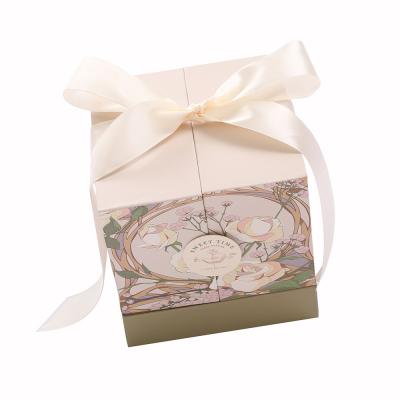 China Caixa de presente luxuosa do cartão da vela Scented do casamento com fita à venda