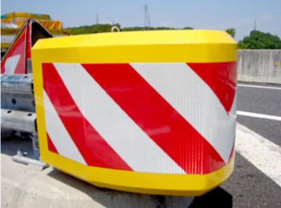 China Honeycomb Shape 8 Guard Highway Crash Attenuator Anti Collision for sale