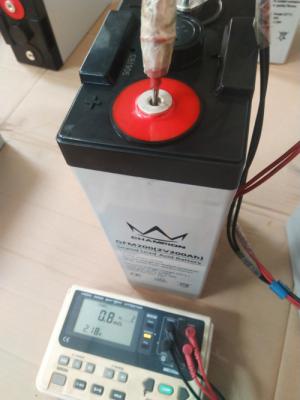 China Batería de plomo seca durable, batería de plomo sin necesidad de mantenimiento 200AH en venta