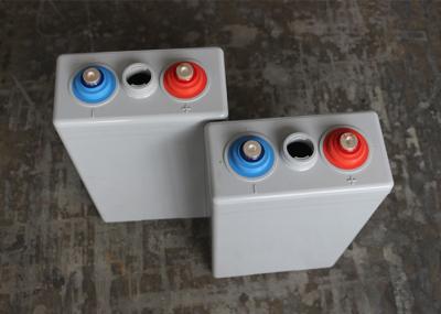 China batería de plomo del ciclo profundo tubular de la placa de 2v 300ah para UPS/telecomunicaciones DIN40742 en venta