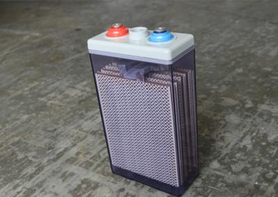 Chine F12 2 batterie de plat tubulaire scellée transparente de volt 300ah pour la centrale à vendre