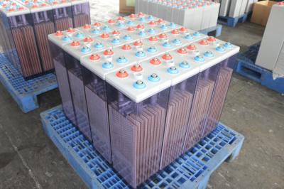 China A capacidade alta 2 V 1500ah F12 inundou a bateria do sistema solar de bateria acidificada ao chumbo à venda