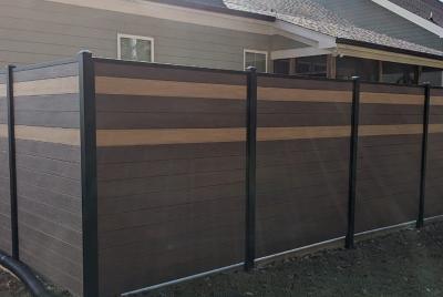China Railing Gray WPC Exterior Wall Fence For Building Decor 170x24mm 24x170mm à venda