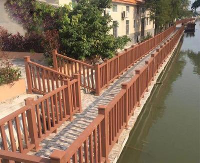 Chine Fireproof WPC Fence Panel Wood Plastic Composite Interior Board Tan Protective Railing For Riverside 200x120cm à vendre