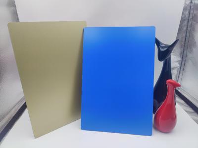 中国 Flame Proof 4.0mm Thickness PE Aluminum Composite Panel High Gloss Surface Color 販売のため