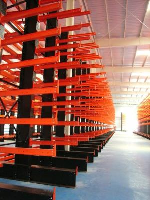 China RMI Metal Warehouse Cantilever Racking Systems Withdrawable Arms for sale