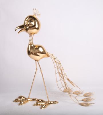 China ODM Metal Peacock Garden Ornament Golden Garden Metal Bird Sculptures for sale