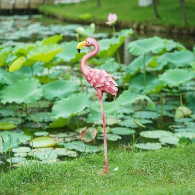 China Outdoor Metal Pink Flamingo Lawn Ornaments Decorative Garden Decor for sale