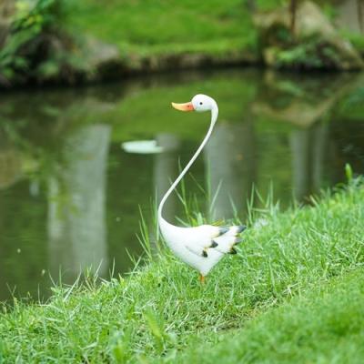 Chine Custom Metal Goose Garden Ornament Rustproof Metal Animal Decor à vendre