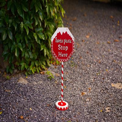 China Outdoor Metal Christmas Decoration Handcrafted Christmas Sign Ornaments Standing Te koop