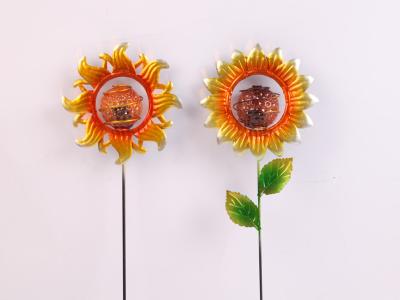 China Solar Metal Flower Decorations Outdoor Plug In Decorations Tulip Flower Sunflower zu verkaufen