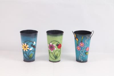 Κίνα Highly Durable Patio Metal Decor Vase Rustic Style Colorful Crafts προς πώληση