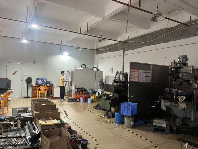 Verified China supplier - Dongguan Xinwei Clothing Accessories Co.,Ltd.