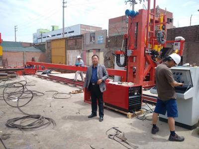 China Automatically Big Pole Pipe Making Machine / Pipe Close And Welding Machine for sale