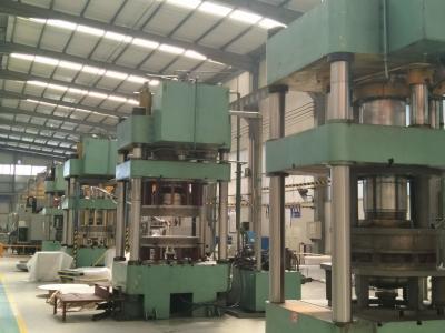 China Máquina del freno de la prensa hidráulica de 500 toneladas para la fabricación del final del plato de la cabeza del depósito de leche en venta
