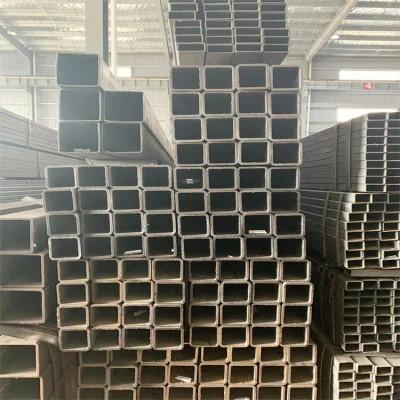 China Acero de bajo contenido de carbono tubo cuadrado sin costuras sección hueca soldada pared fina en venta