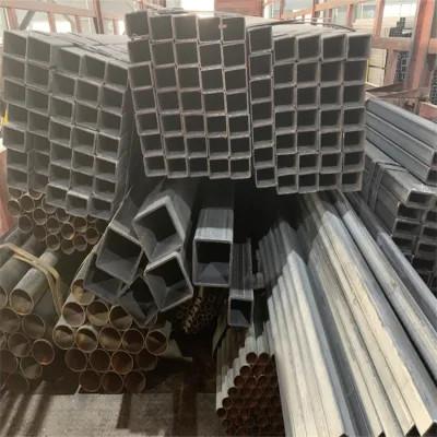 China Tubos quadrados laminados a quente de secção oca MS Ferro ERW Tubos de aço quadrados sem costura à venda