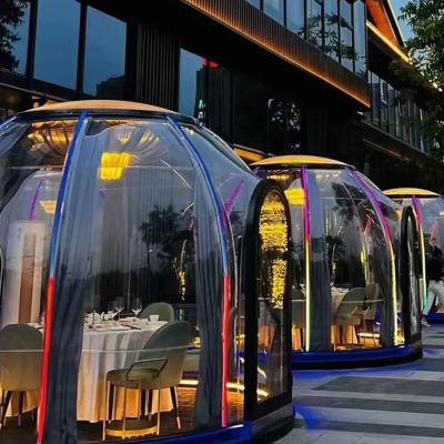 Chine Glamping extérieur personnalisé Dome géodésique polycarbonate transparente maisons de dôme de luxe à vendre