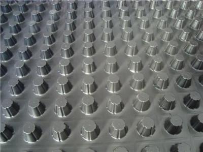 China Plastic Single Side Dimpled Drainage Board For Foundations / Basement Construction for sale