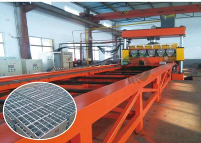 China Big Type Full Automatic Grating Wire Mesh Fencing Machine / Production Line for sale