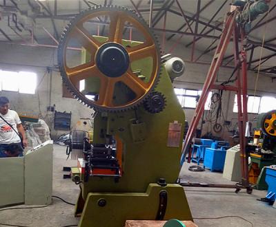 Chine Machine de maille augmentée par production élevée en métal avec le moule adapté aux besoins du client à vendre