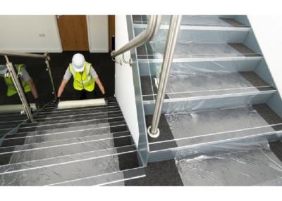 Chine Matériel adhésif stable de PE de couleur d'espace libre de film de protecteur de tapis pour des escaliers à vendre