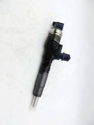 China High Efficiency DENSO Diesel Engine Injector / Diesel Truck Fuel Injectors High Level for sale
