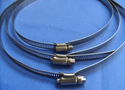 China Accesorios para cables de fibra óptica:Curral de acero\Anillo de enrollamiento\Agujo de tipo triangular en venta