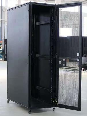 China armário da rede de 47U 800x1000mm com o PDU vertical Monitorable à venda