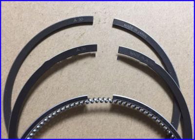 China MD050390 Mitsubishi Piston Rings / Diesel Piston Rings Anti Rust 4D55T for sale