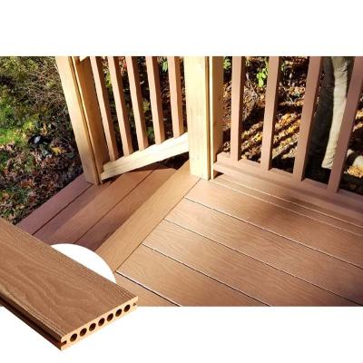 China Wood Look Eco Deck Hollow Composite Decking Gardens 5.4 M 2.7m for sale