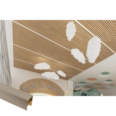 Chine panneaux de plafond 16ft de marbre de la couleur WPC de 2.9m aucune installation facile de mur fendu à vendre