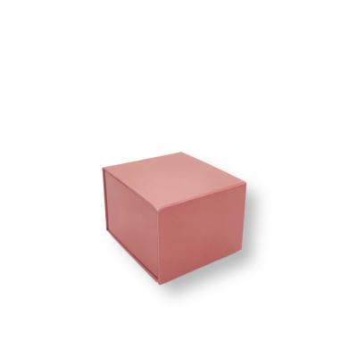 China Pink Foldable Magnetic Exquisite Gift Box Recycled Cardboard Gift Boxes for sale