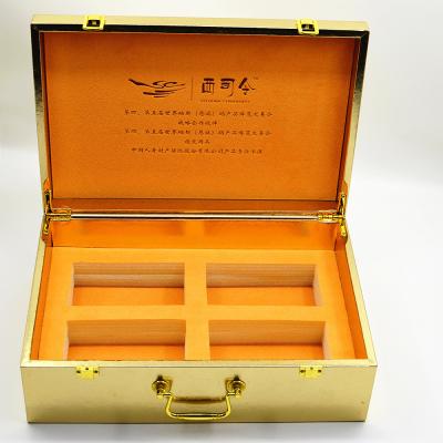 China MDF Luxury Wooden Jewellery Boxes 230g Customized Handle Health Care Package for sale