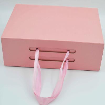 China Custom Foldable Magnetic Box PMS Cardboard Folding Gift Luxury With Ribbon ISO9001 for sale