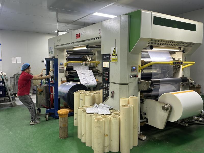 Verified China supplier - Foshan Clouds Packaging Co., Ltd.