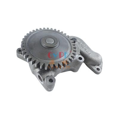 China 6136-52-1100 Engine Mining Excavator Diesel 6136-52-1100 Oil Pump For Engine S6D105 PC200-3 for sale