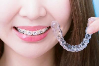 China TPU Antibacterial Non-Toxic Teeth Orthodontics Material 17*18cm for sale