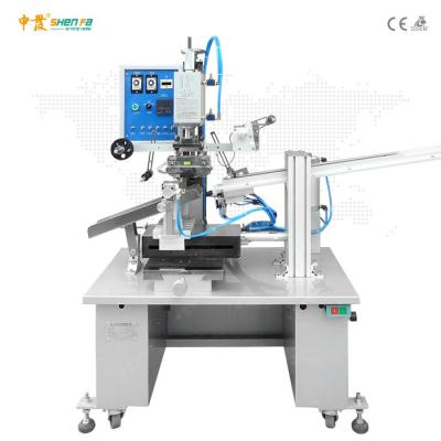 China Auto Loading Hot Foil Stamping Machine For Small Round Bottle for sale