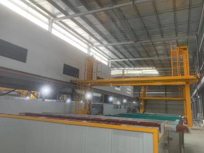China La cadena de producción de anodización de aluminio automatizó modo horizontal de U en venta