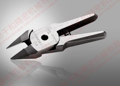 Chine Le coupeur de fil pneumatique de cuivre durable adapté aux besoins du client usine la poignée droite d'acier de tungstène à vendre