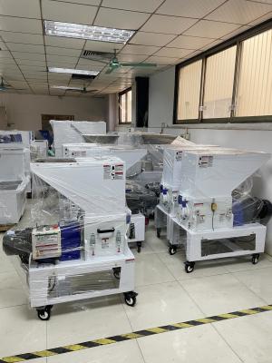 China SUS-Plastikbrecher mit langsamer Geschwindigkeit, 380-V-Plastikschleifer-Zerkleinerungsmaschine zu verkaufen
