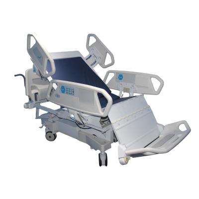 中国 ホーム ケア機能マニュアルの完全なカーブの看護のベッドの白い無言の車輪8機能のための調節可能な電気ベッド75度の 販売のため