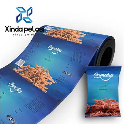 China Impressão personalizada de embalagens em rolos de película de plástico para chips Máquina de saquetes de qualidade alimentar à venda