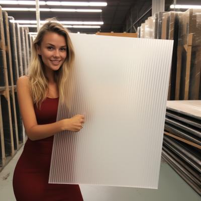 China 4mm Corrugated Plastic Sheets 4x8 White Color UV Resistant Good Chemical Resistance for sale